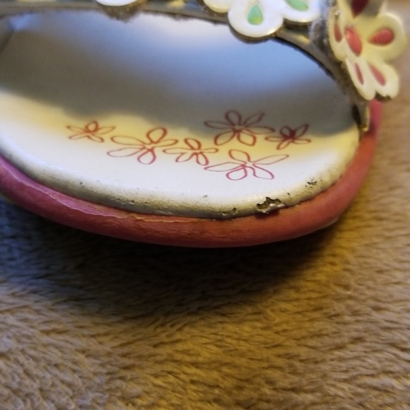 Girl's Colorful Velcro Strap Sandals (sz 10) - Picture 4 of 4